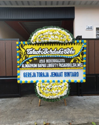 Papan Bunga Duka di Serdang Wetan